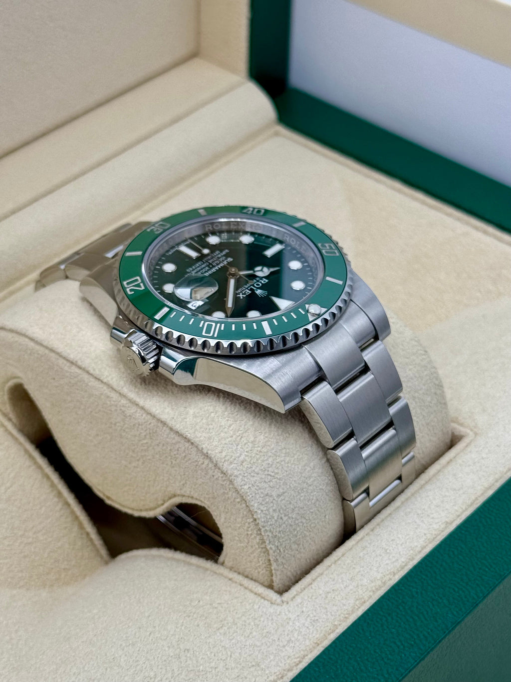 2017 Rolex Submariner "Hulk" 40mm 116610LV Green Dial