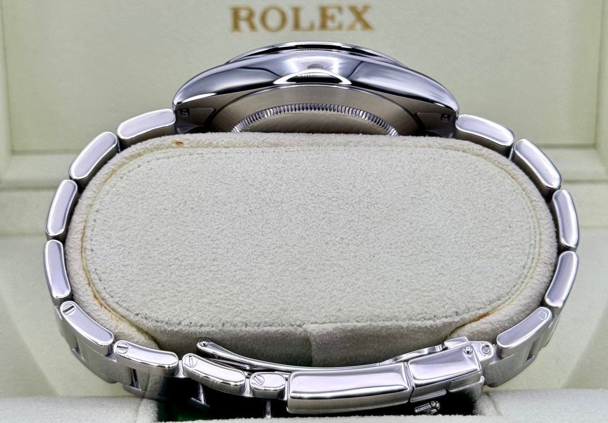 2005 Rolex Daytona 40mm 116520 Stainless Steel White Dial