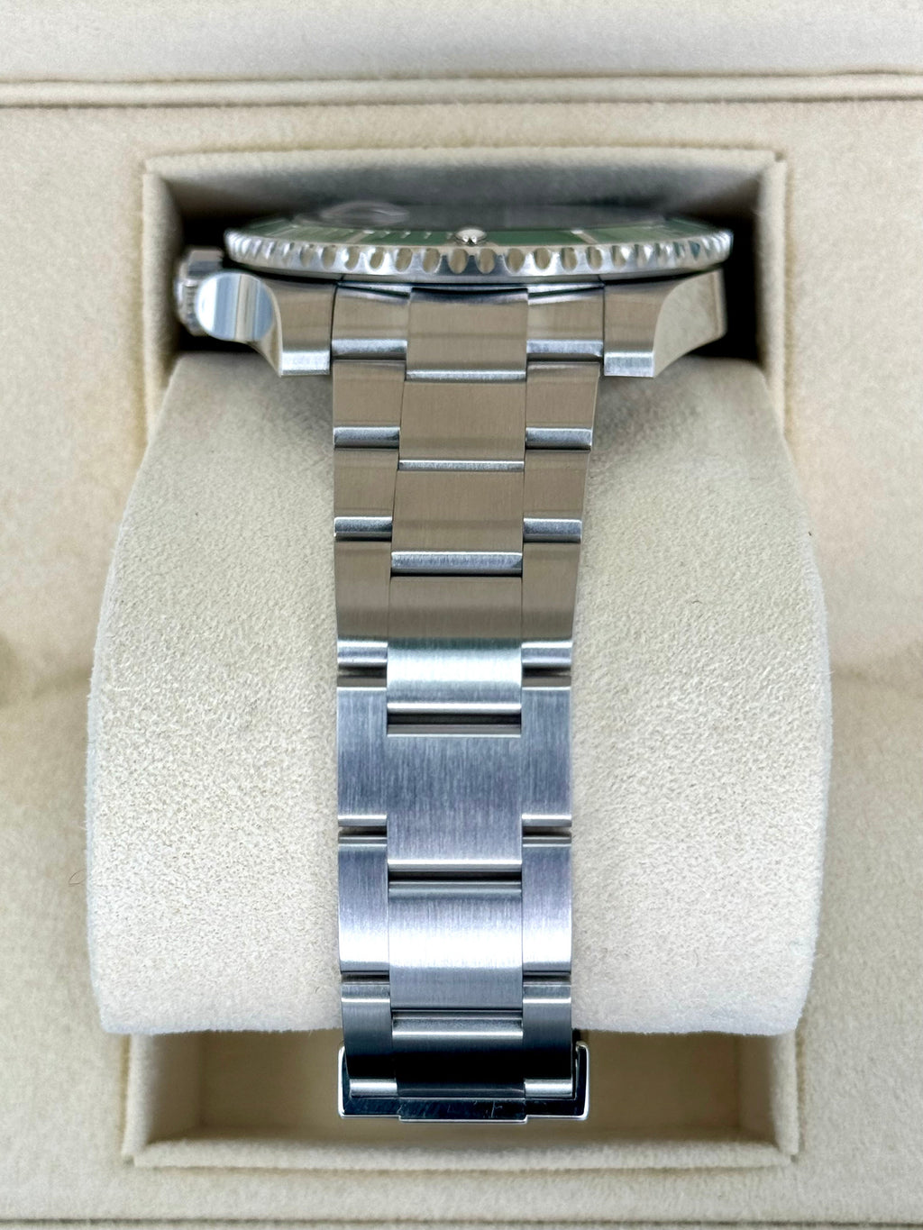 2017 Rolex Submariner "Hulk" 40mm 116610LV Green Dial