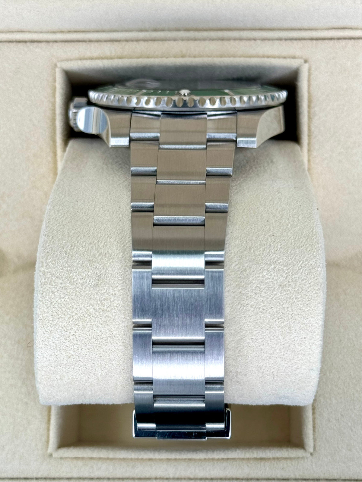 2017 Rolex Submariner "Hulk" 40mm 116610LV Green Dial