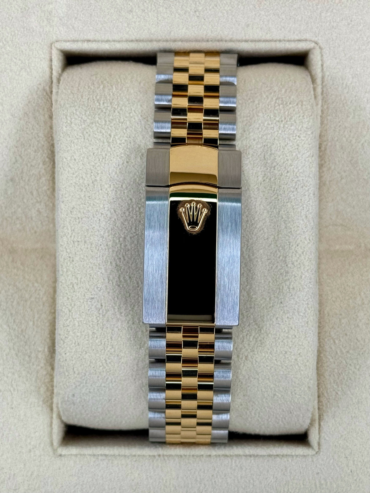 NEW 2025 Rolex Datejust 41mm 126333 Two-Tone Jubilee Black Diamond Dial