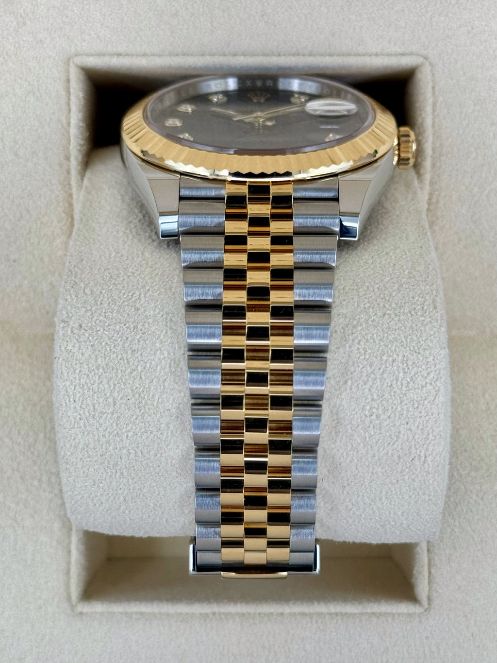 NEW 2025 Rolex Datejust 41mm 126333 Two-Tone Jubilee Black Diamond Dial