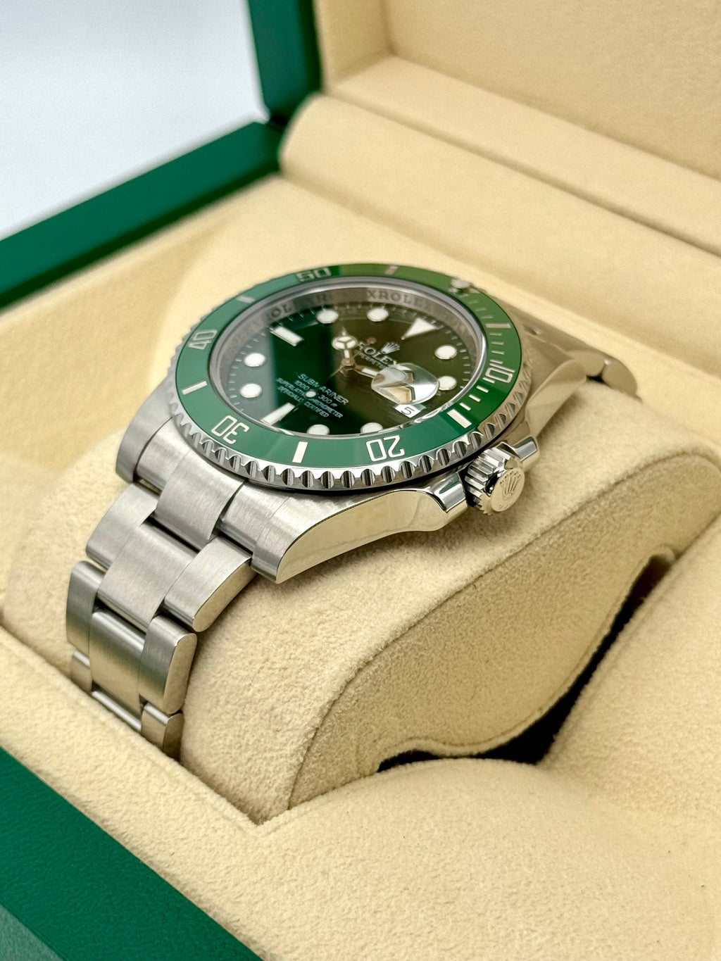 2014 Rolex Submariner "Hulk" 40mm 116610LV Green Dial