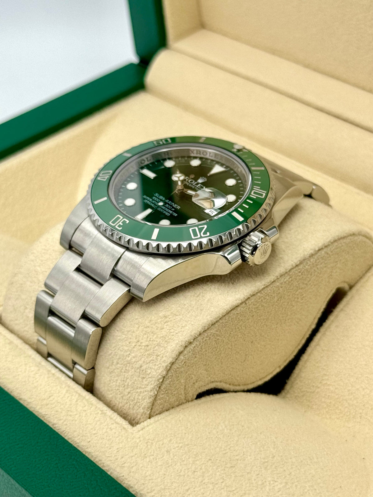 2014 Rolex Submariner "Hulk" 40mm 116610LV Green Dial