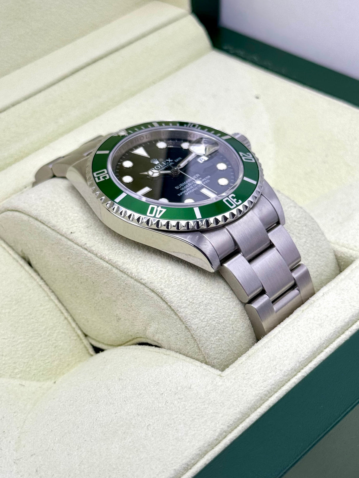 2009 Rolex Submariner "Kermit" 40mm 16610LV Stainless Steel Black Dial