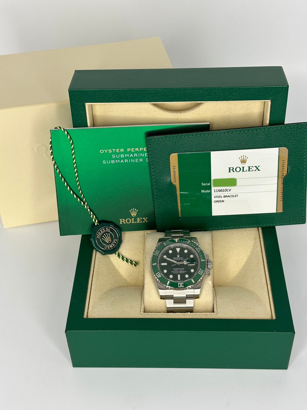 2015 Rolex Submariner "Hulk" 40mm 116610LV Green Dial