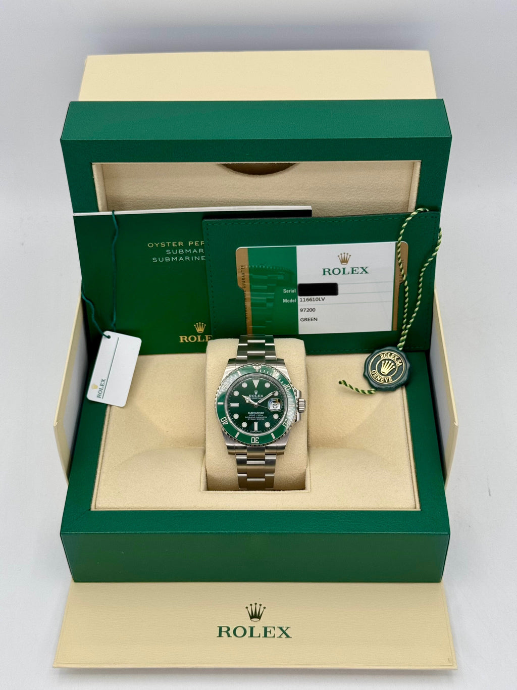 2017 Rolex Submariner "Hulk" 40mm 116610LV Green Dial