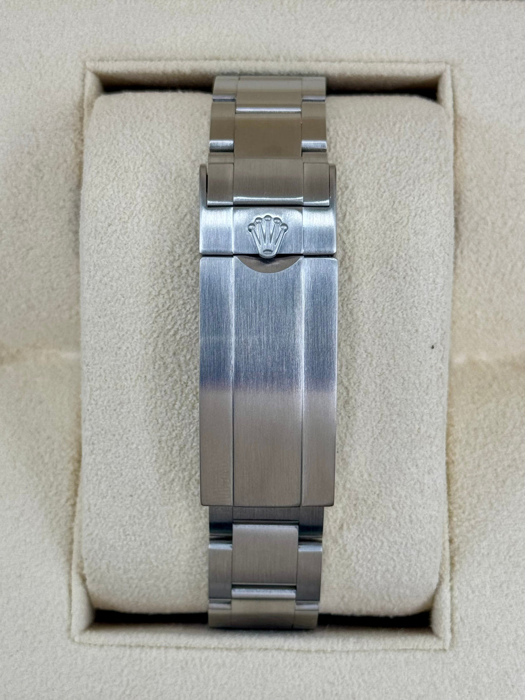 2017 Rolex Submariner "Hulk" 40mm 116610LV Green Dial