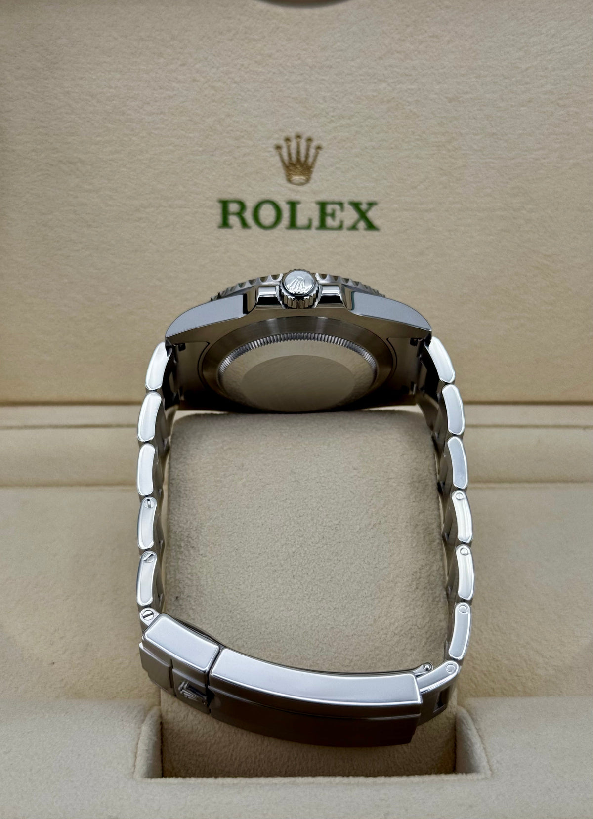 2017 Rolex Submariner "Hulk" 40mm 116610LV Green Dial