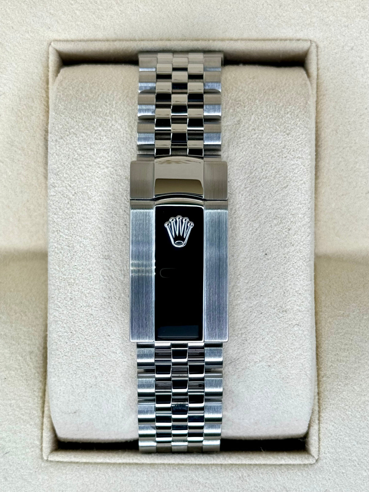 2020 Rolex Datejust 41mm 126334 Stainless Steel Jubilee Black Dial