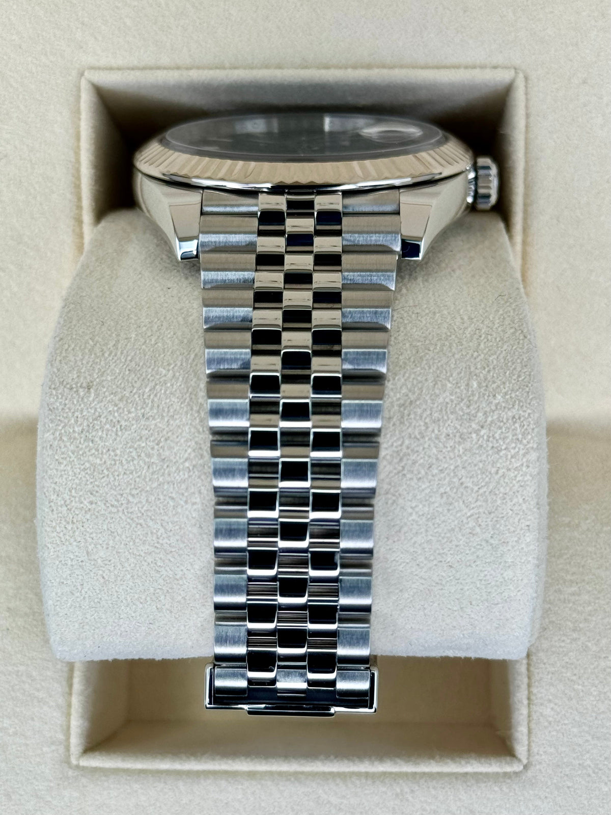 2020 Rolex Datejust 41mm 126334 Stainless Steel Jubilee Black Dial
