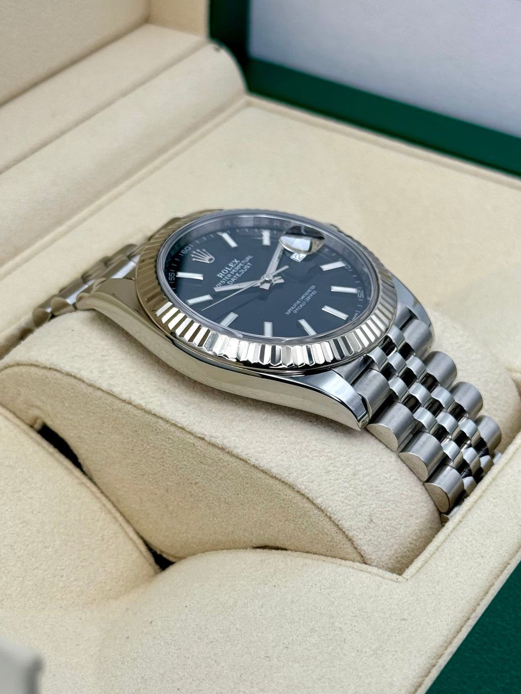 2020 Rolex Datejust 41mm 126334 Stainless Steel Jubilee Black Dial