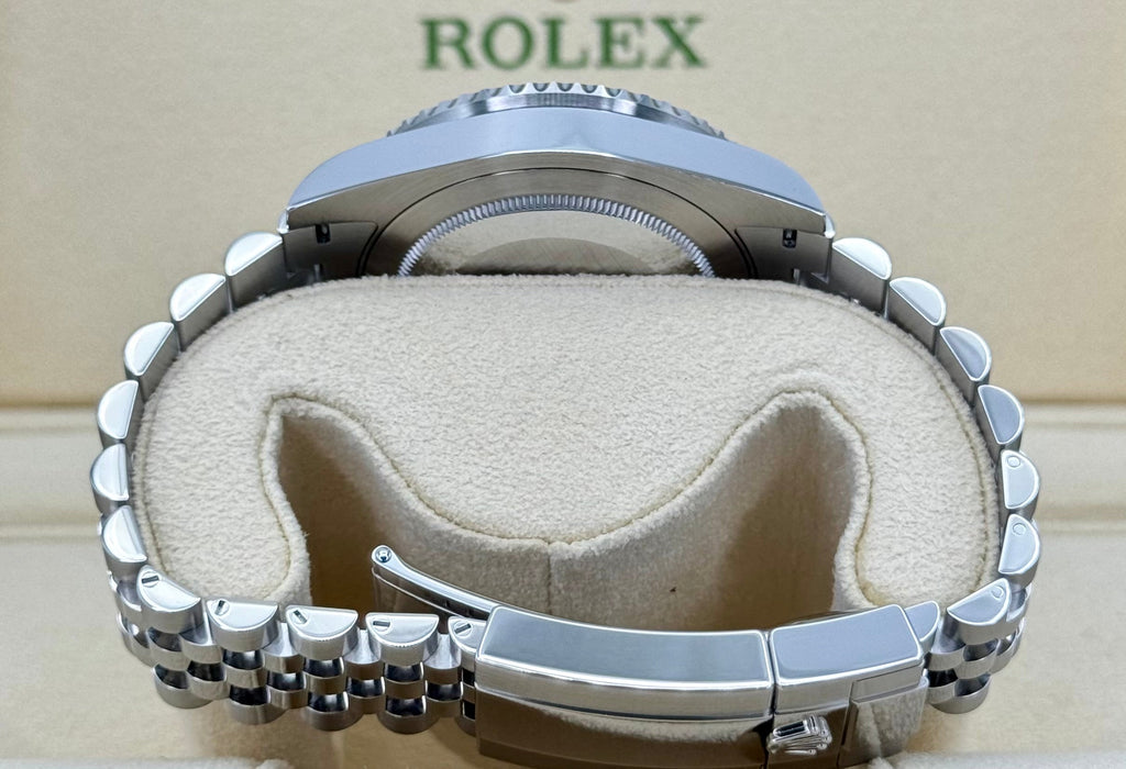 2022 Rolex GMT-Master II "Batgirl" 40mm 126710BLNR Jubilee Black Dial