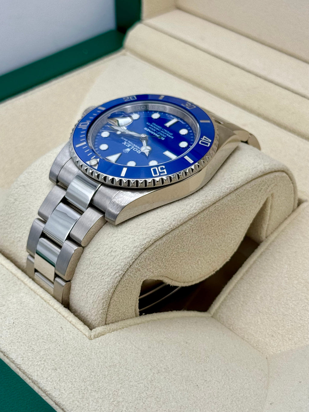 2018 Rolex Submariner "Smurf" 40mm 116619LB White Gold Blue Dial