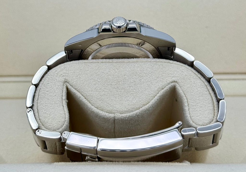 2018 Rolex Submariner "Smurf" 40mm 116619LB White Gold Blue Dial