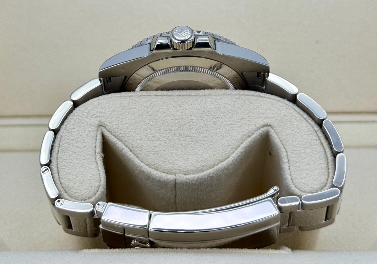2018 Rolex Submariner "Smurf" 40mm 116619LB White Gold Blue Dial