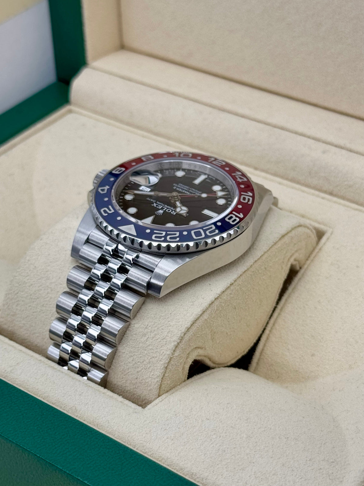 2020 Rolex GMT Master-II "Pepsi" 40mm 126710BLRO Jubilee
