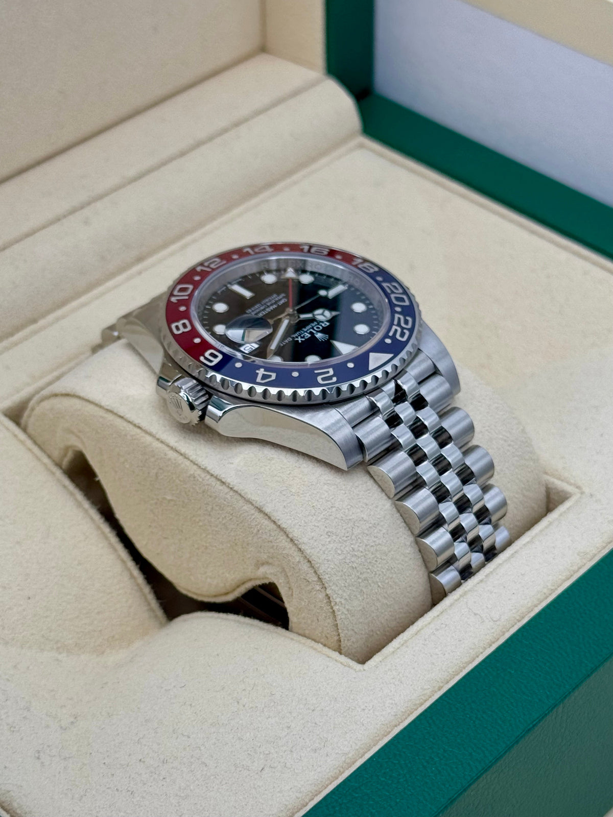 2020 Rolex GMT Master-II "Pepsi" 40mm 126710BLRO Jubilee