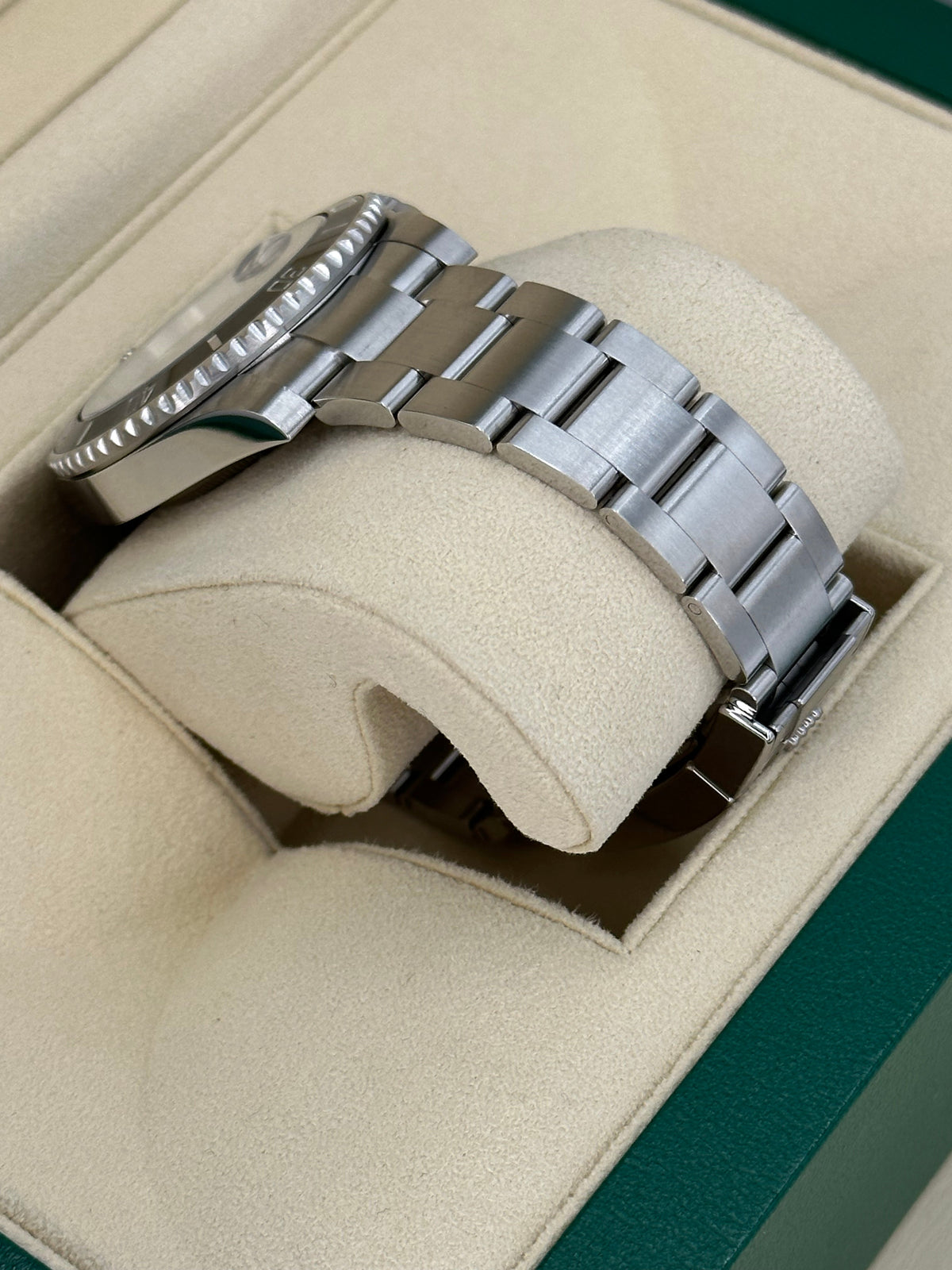 2018 Rolex Submariner 40mm 116610LN Stainless Steel Black Dial