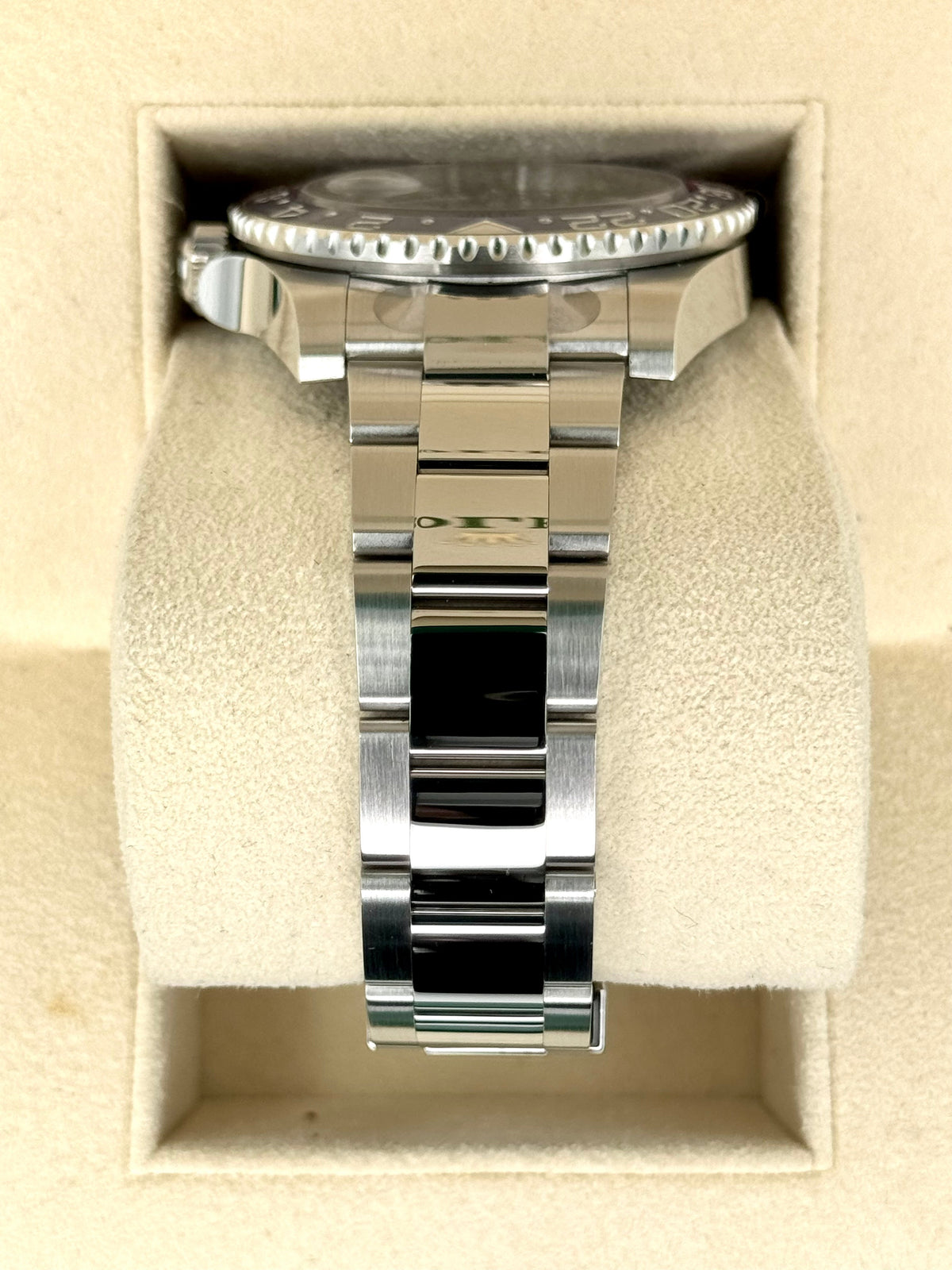 2022 Rolex GMT-Master II "Pepsi" 40mm 126710BLRO Oyster