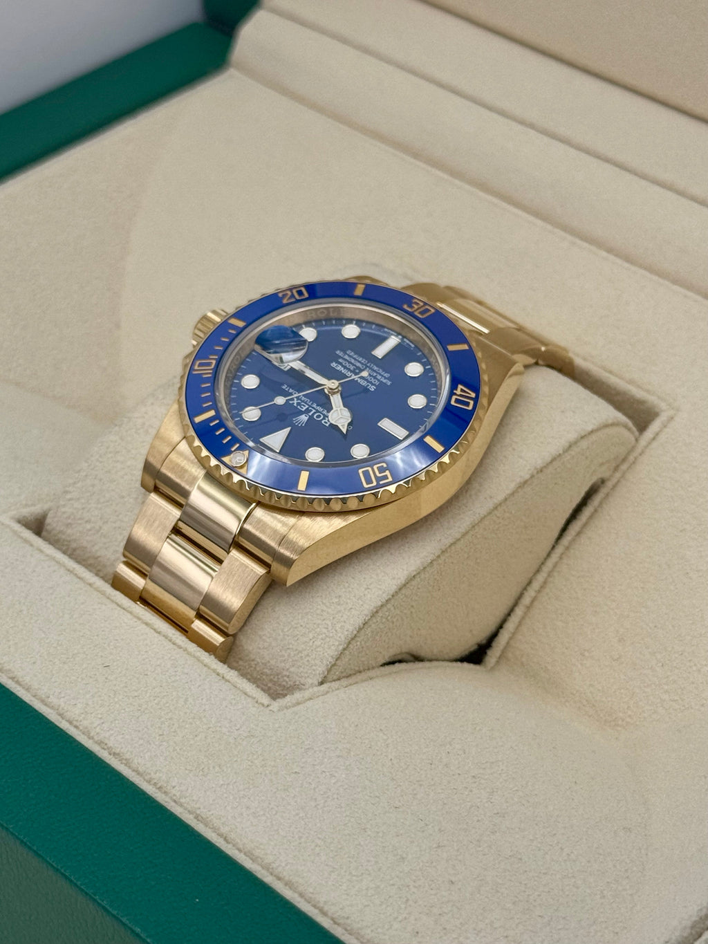 2024 Rolex Submariner "Bluesy" 41mm 126618LB Yellow Gold Blue Dial