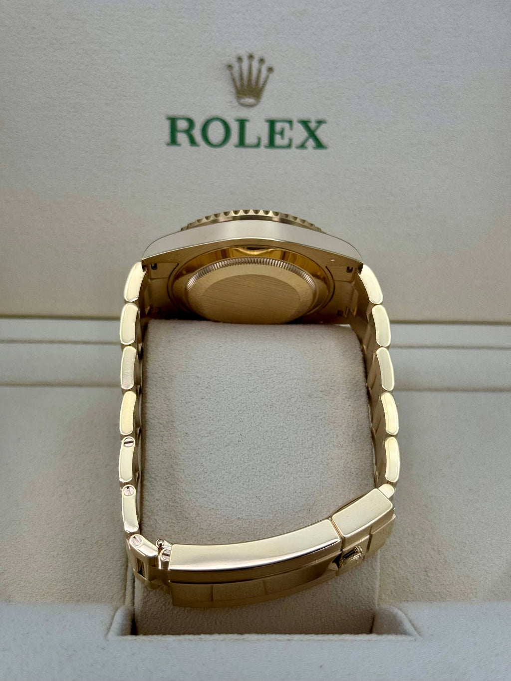 2024 Rolex Submariner "Bluesy" 41mm 126618LB Yellow Gold Blue Dial