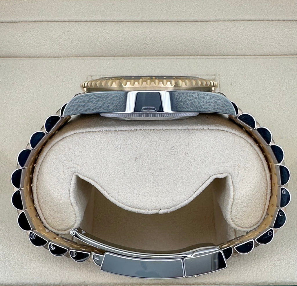 2023 Rolex GMT-Master II 40mm 126713GRNR Two-Tone Jubilee Black Dial