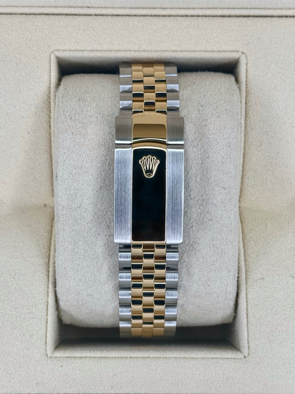 2022 Rolex Datejust 41mm 126333 Two-Tone Jubilee Wimbledon Dial
