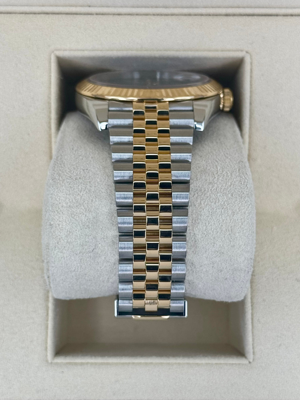 2022 Rolex Datejust 41mm 126333 Two-Tone Jubilee Wimbledon Dial