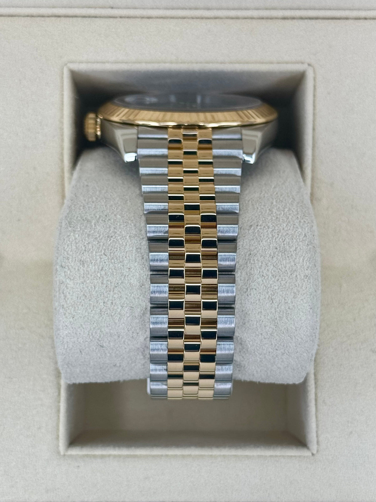 2022 Rolex Datejust 41mm 126333 Two-Tone Jubilee Wimbledon Dial