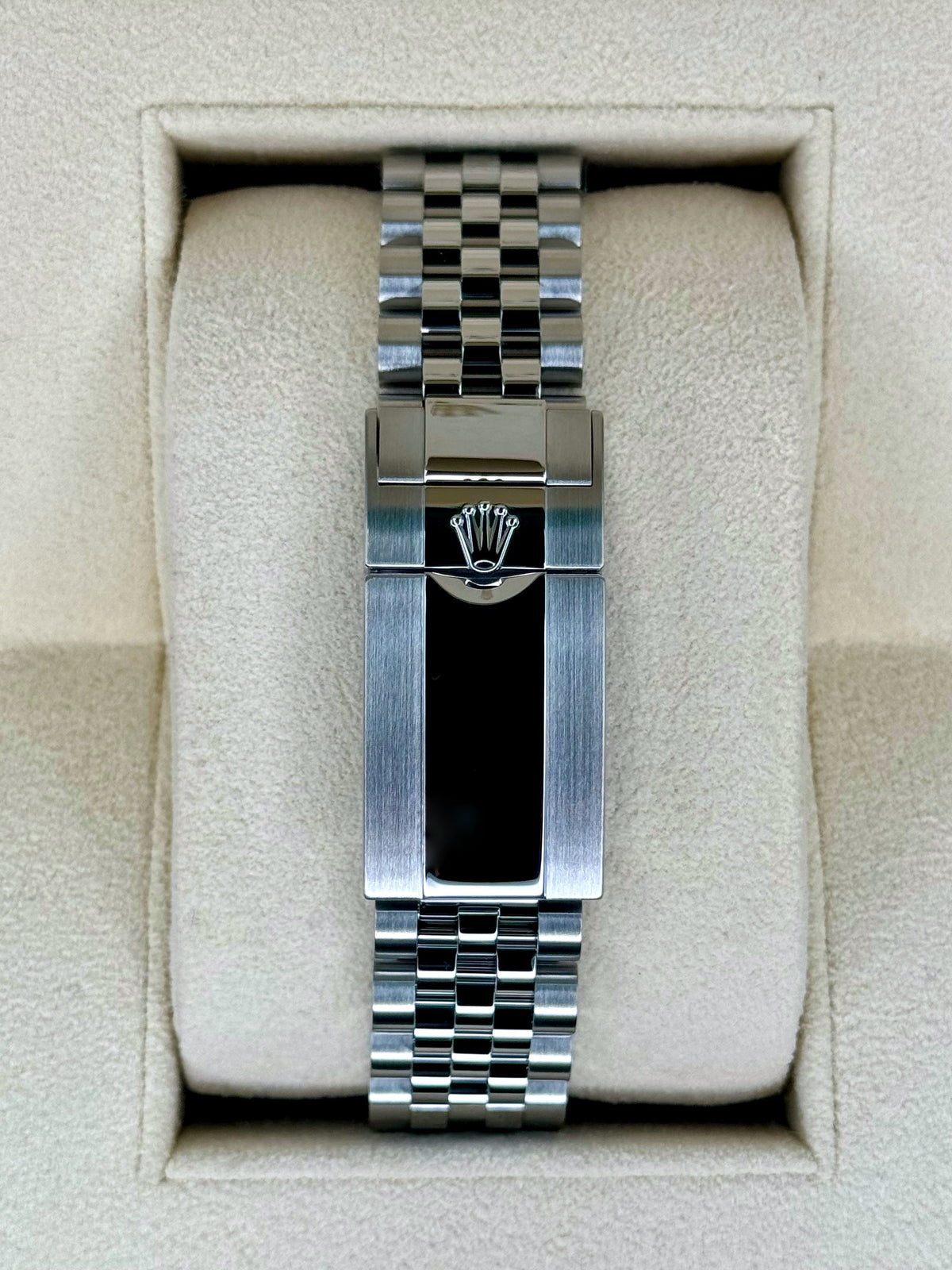 2023 Rolex GMT-Master II "Pepsi" 40mm 126710BLRO Jubilee
