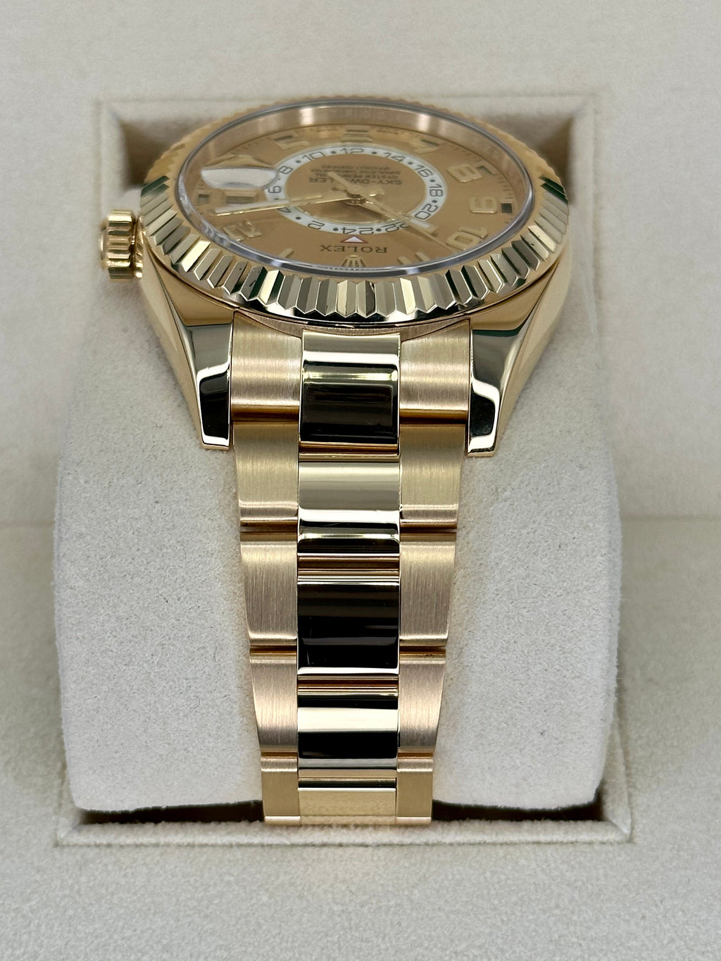 2017 Rolex Sky-Dweller 42mm 326938 Yellow Gold Oyster Champagne Dial