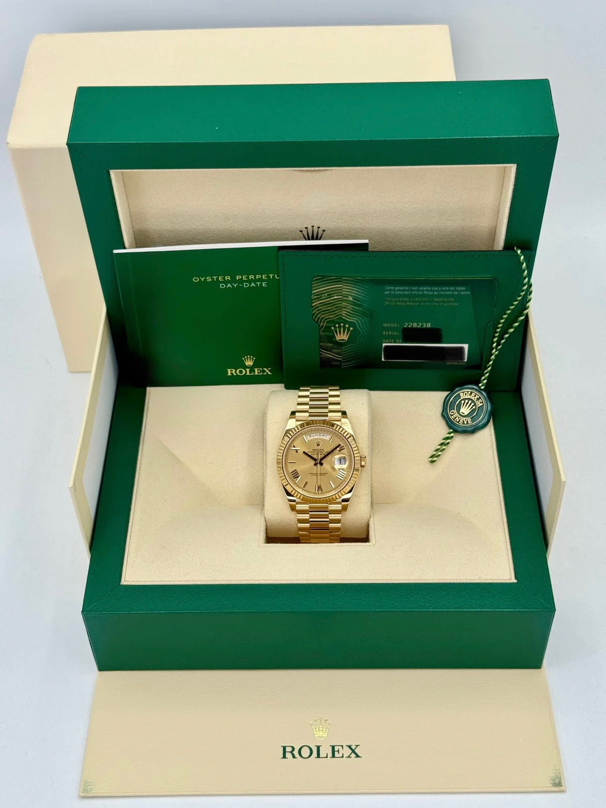 NEW 2025 Rolex Day-Date 40mm 228238 Presidential Champagne Dial