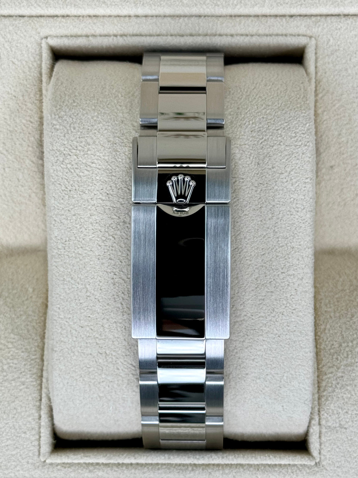 NEW 2023 Rolex Daytona 40mm 116506 Platinum Ice Blue Diamond Dial
