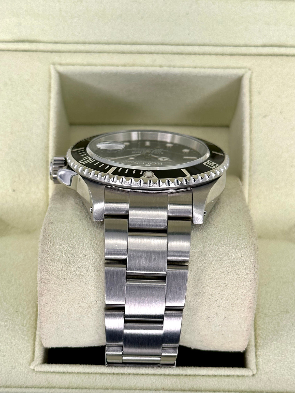 2002 Rolex Submariner Date 40mm 16610 Stainless Steel Black Dial