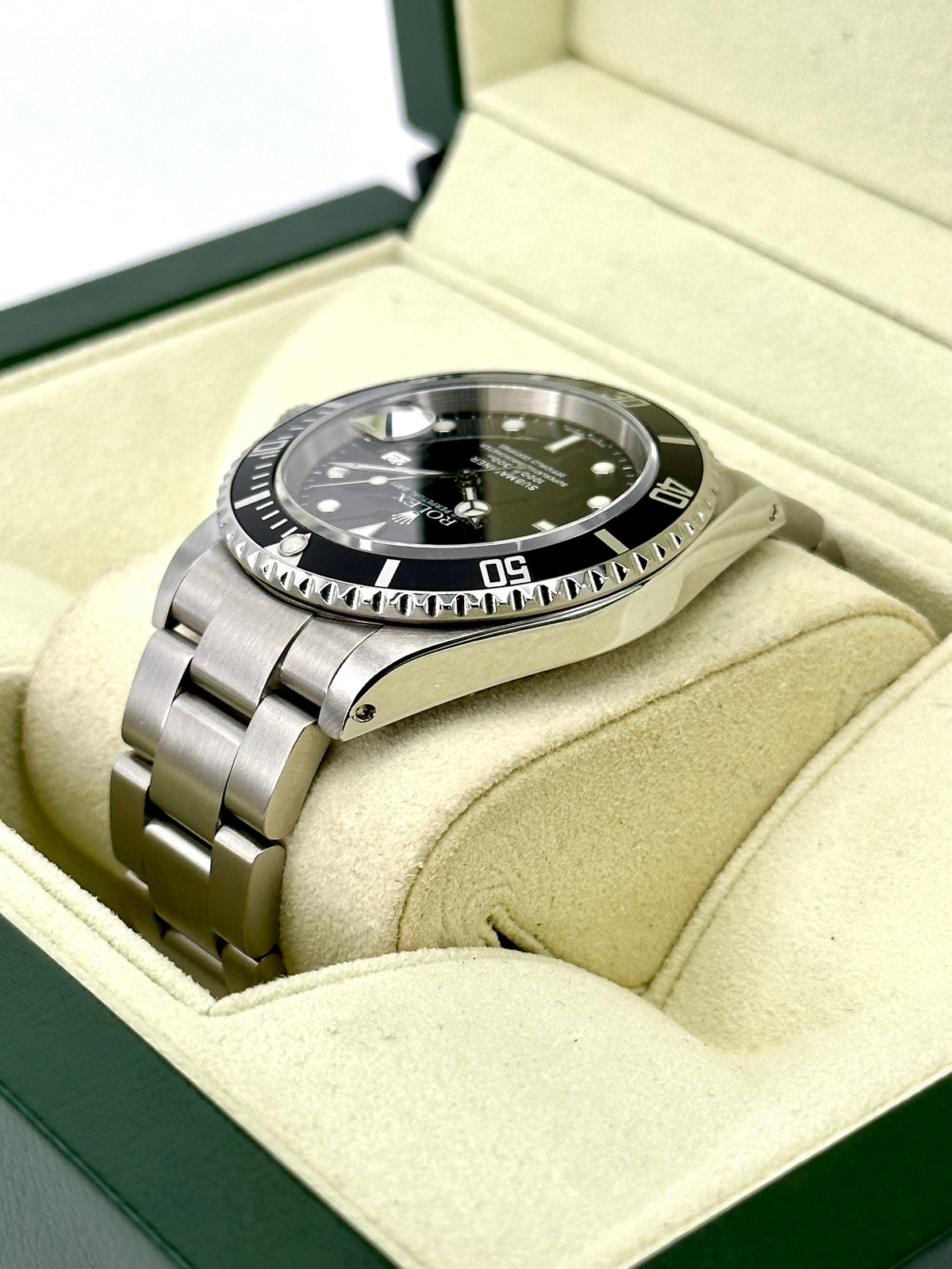 2002 Rolex Submariner Date 40mm 16610 Stainless Steel Black Dial