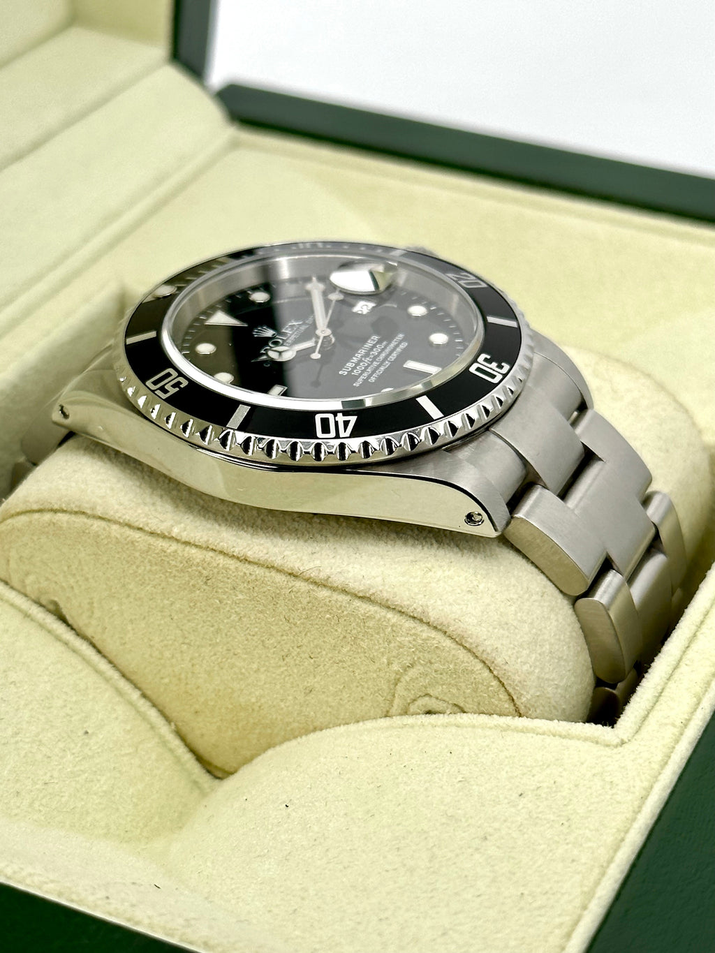 2002 Rolex Submariner Date 40mm 16610 Stainless Steel Black Dial
