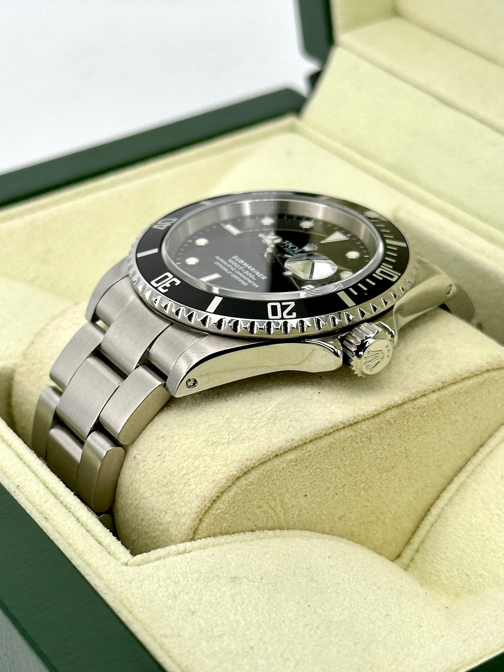 2002 Rolex Submariner Date 40mm 16610 Stainless Steel Black Dial