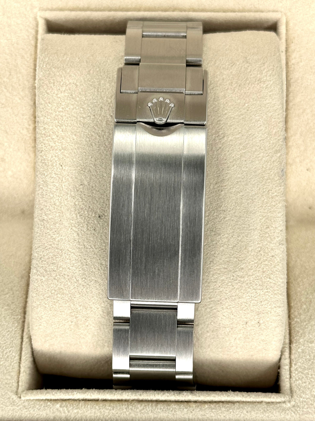 2016 Rolex Submariner "Hulk" 40mm 116610LV Green Dial