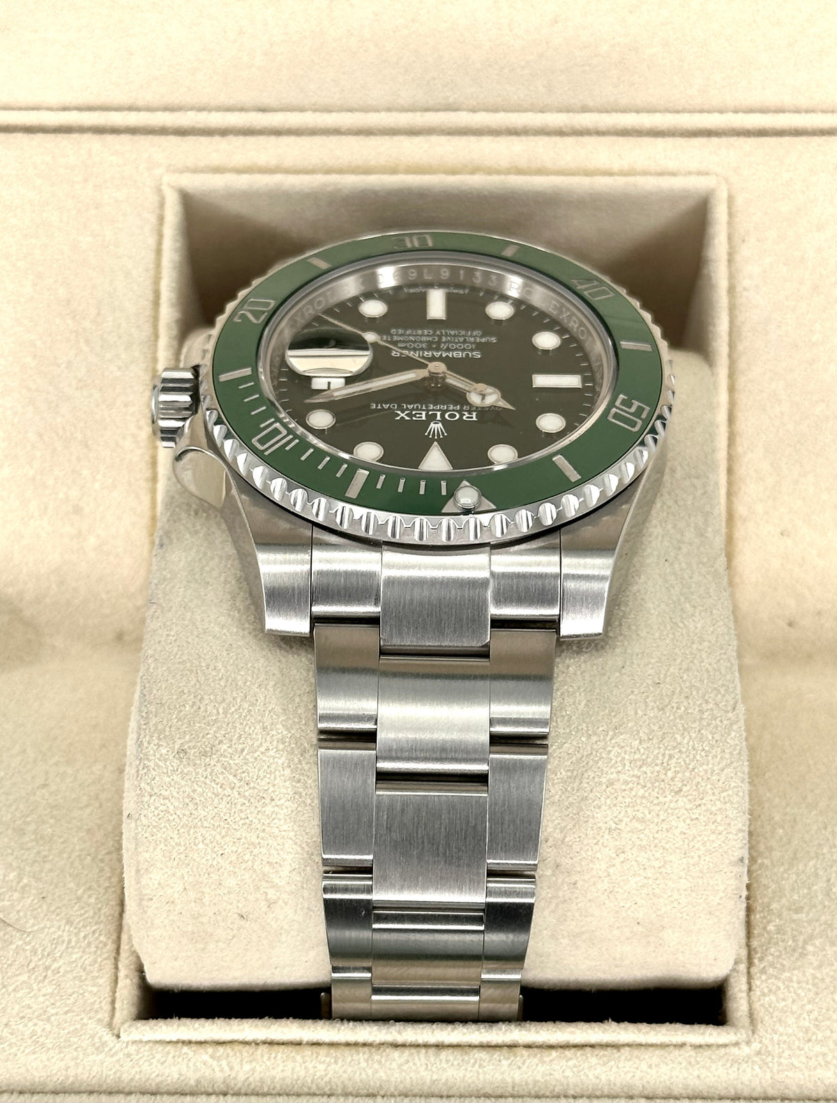 2016 Rolex Submariner "Hulk" 40mm 116610LV Green Dial