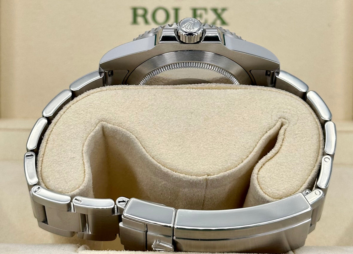 2016 Rolex Submariner "Hulk" 40mm 116610LV Green Dial