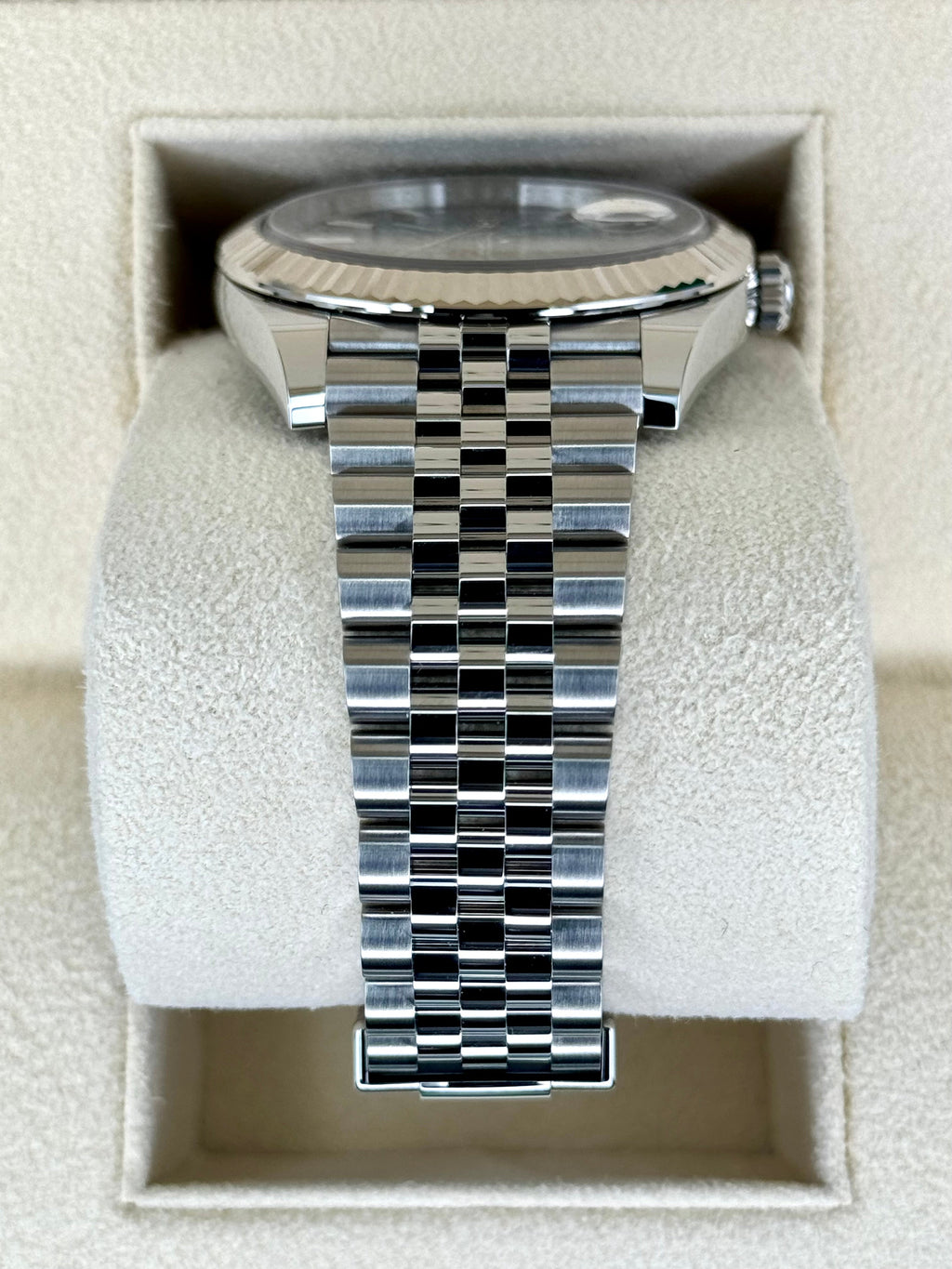 NEW 2024 Rolex Datejust 41mm 126334 Stainless Steel Jubilee Blue Dial