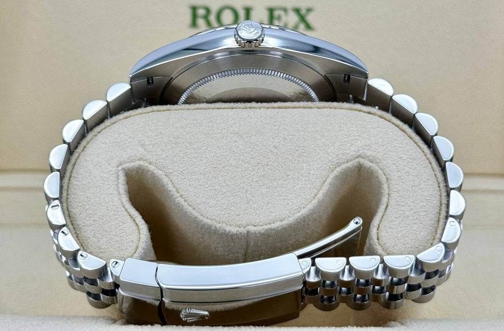 NEW 2024 Rolex Datejust 41mm 126334 Stainless Steel Jubilee Blue Dial