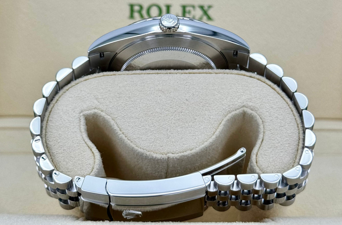 NEW 2024 Rolex Datejust 41mm 126334 Stainless Steel Jubilee Blue Dial