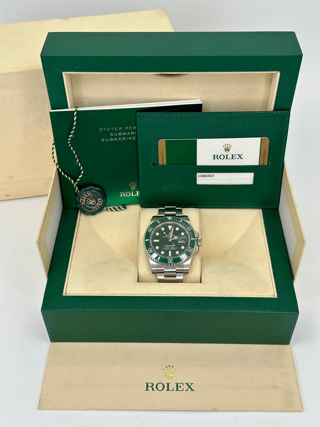 2016 Rolex Submariner "Hulk" 40mm 116610LV Green Dial