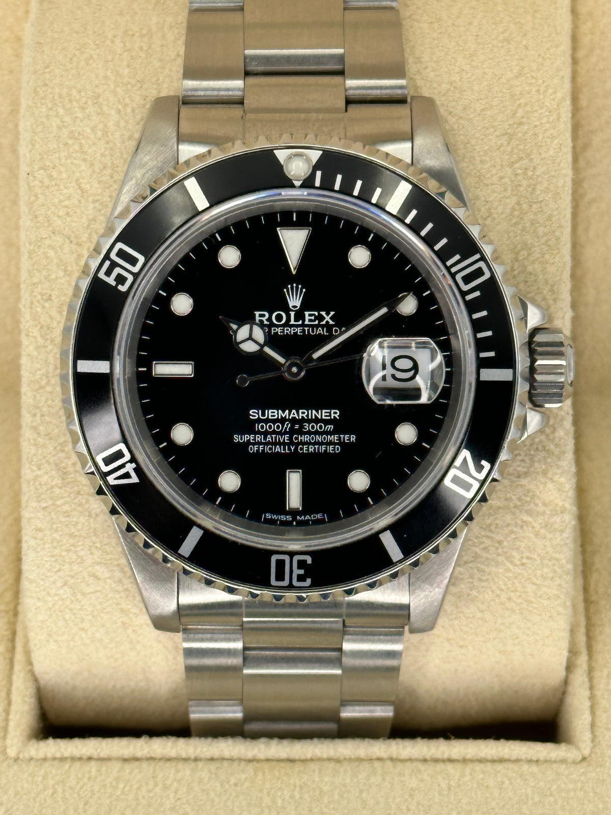 1991 Rolex Submariner Date 40mm 16610 with RSC Card