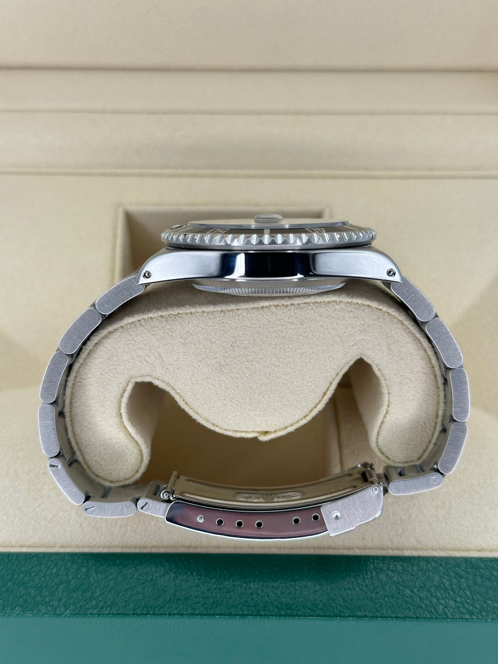 1991 Rolex Submariner Date 40mm 16610 with RSC Card