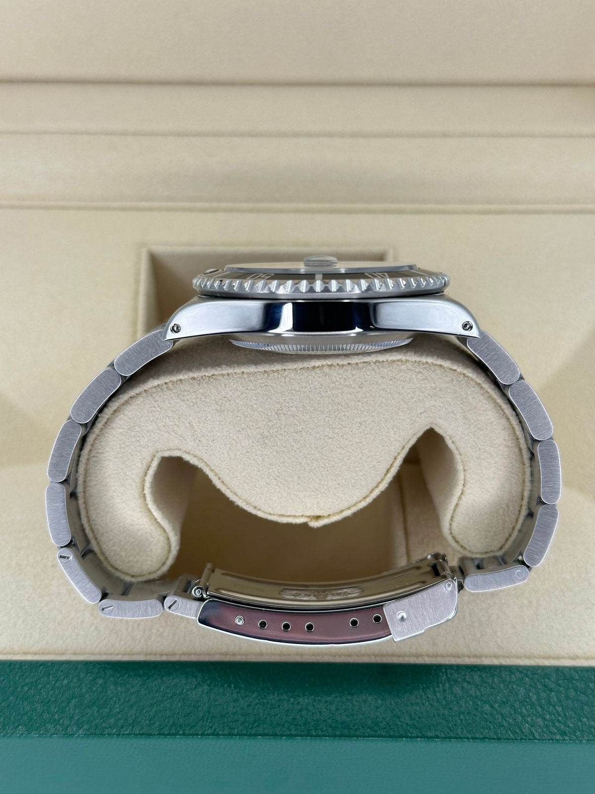 1991 Rolex Submariner Date 40mm 16610 with RSC Card