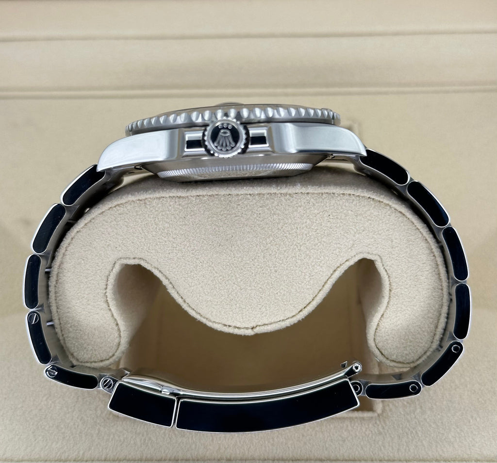 2022 Rolex Submariner 41mm 126610LN Stainless Steel Black Dial