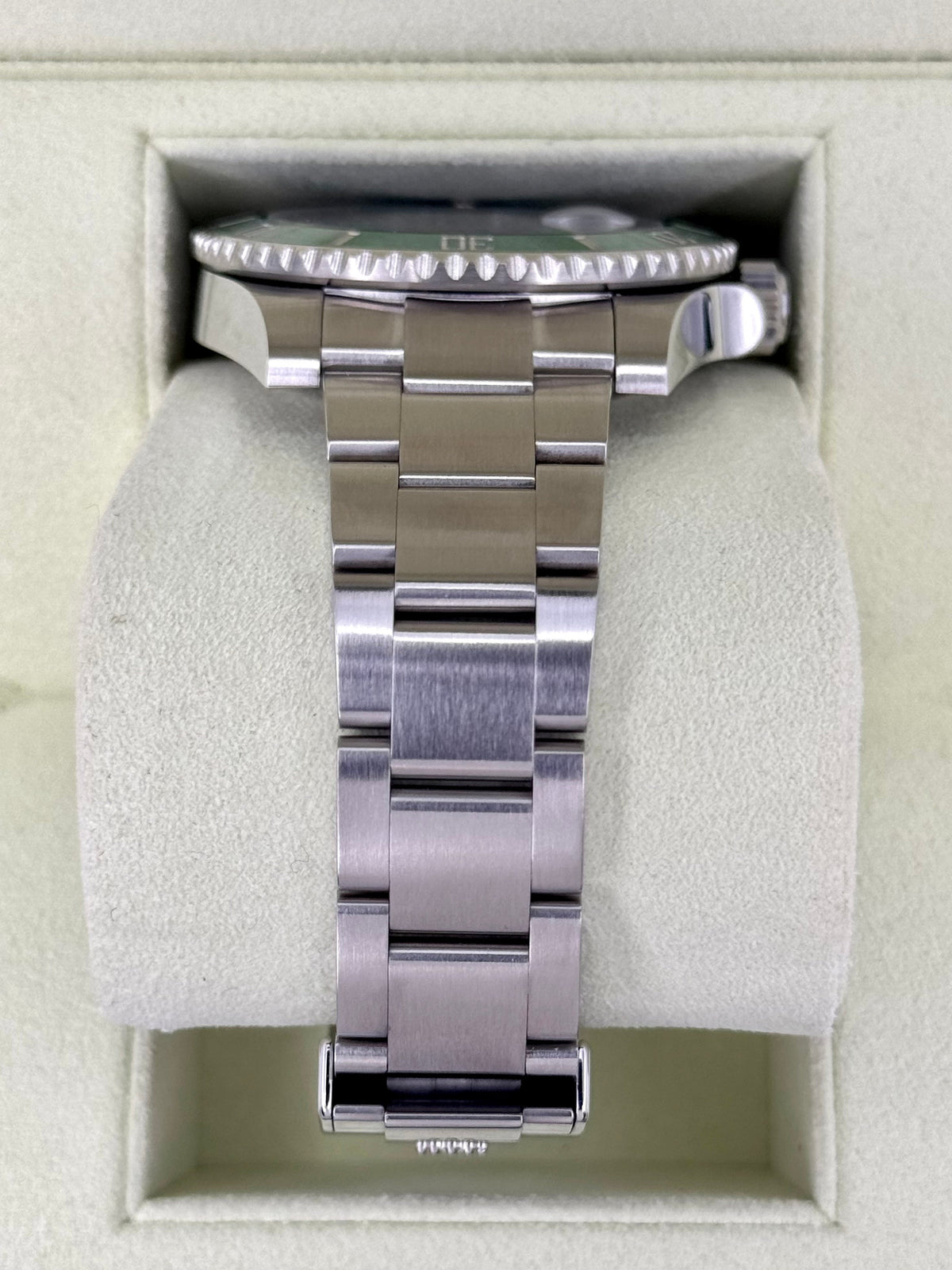 2013 Rolex Submariner "Hulk" 40mm 116610LV Green Dial